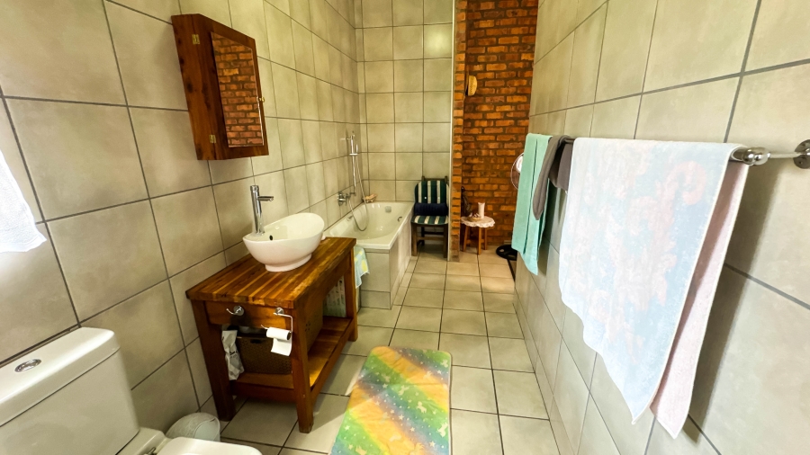 4 Bedroom Property for Sale in Klein Brak Western Cape